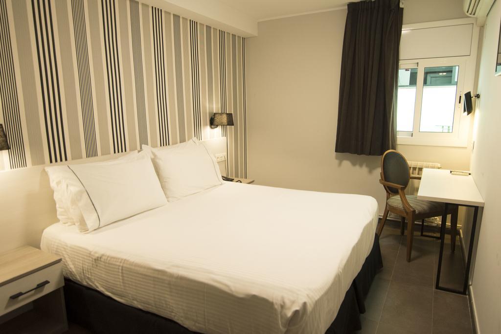 New Hotel Colon Mataró Rom bilde